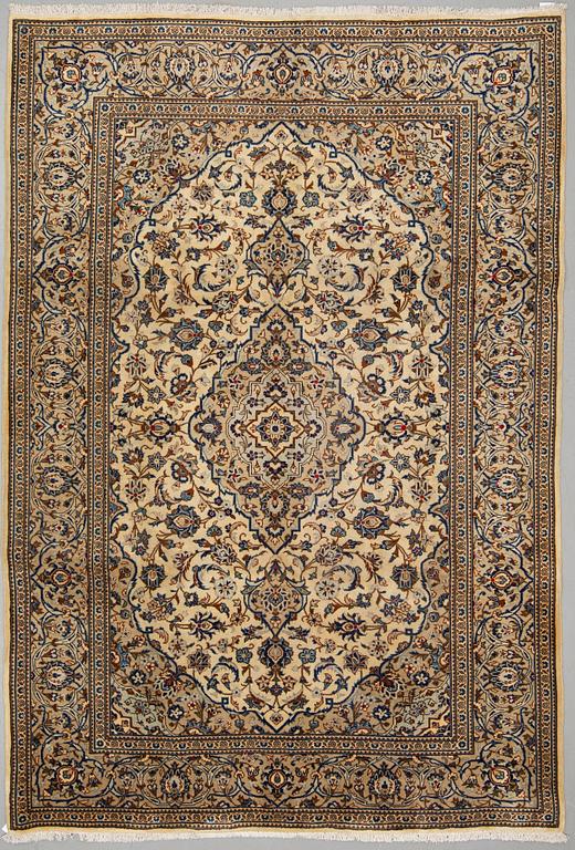 A CARPET, Keshan, ca 288 x 199 cm.