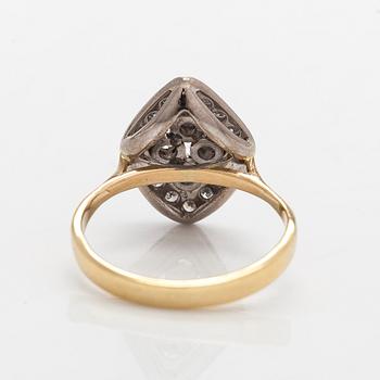 Sormus, briljantti- ja 8/8-hiotut timantit, 18K kultaa.