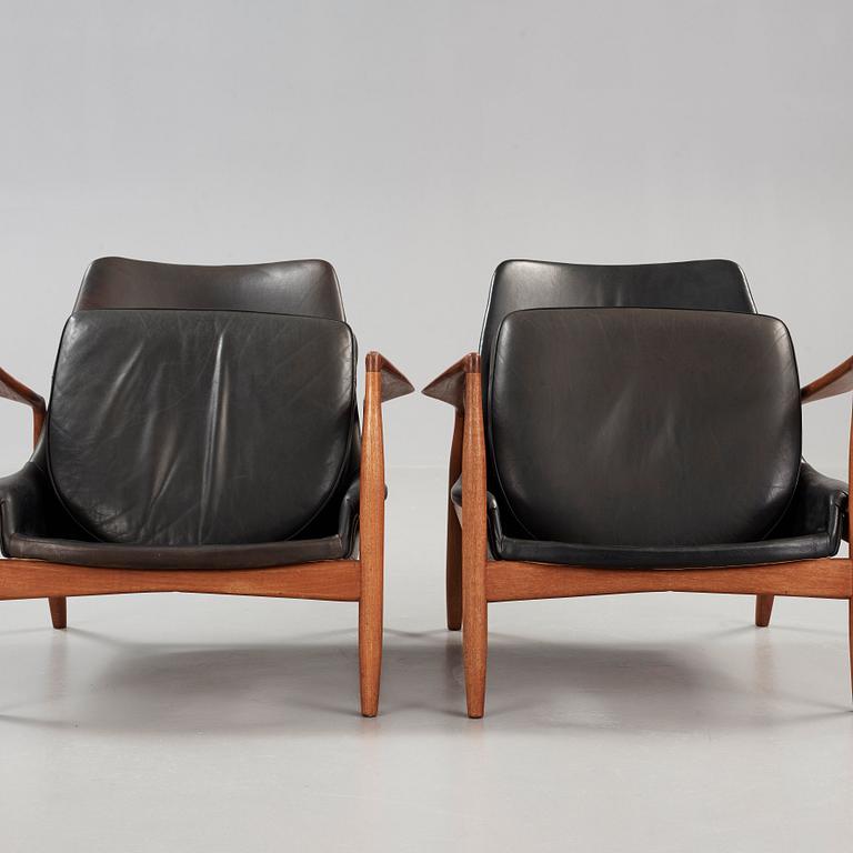 Ib Kofod-Larsen, a pair of 'Seal' easy chairs, Olof Persson Möbler, Sweden 1960's.