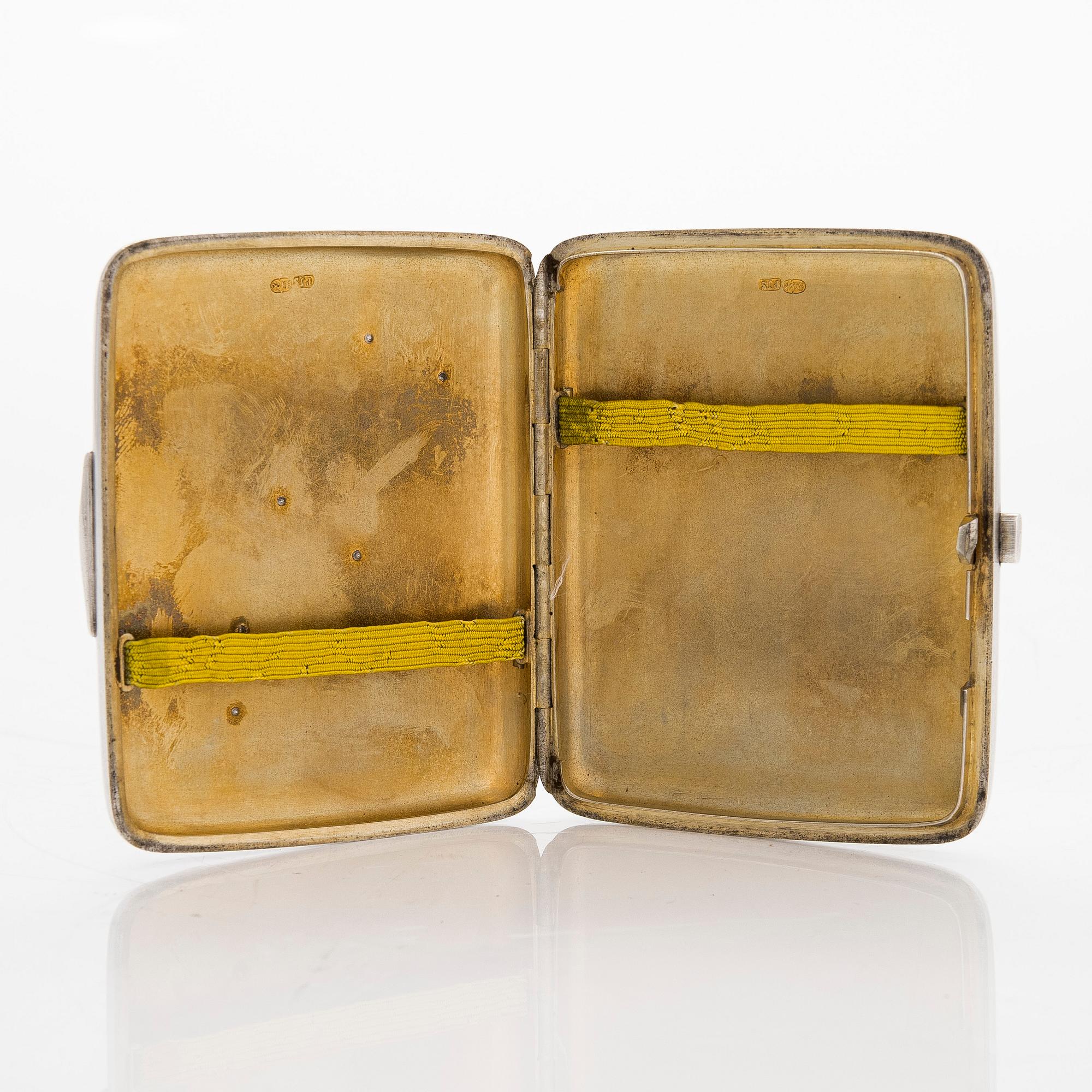 A late 1880s silver cigarette case, maker's mark of Peter Silventoinen, Saint Petersburg.