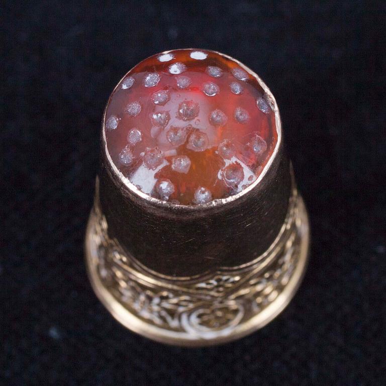 FINGERBORGAR, 3 st, en stämplad, guld 18K.