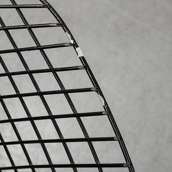 Harry Bertoia, a 'Diamond Chair'.