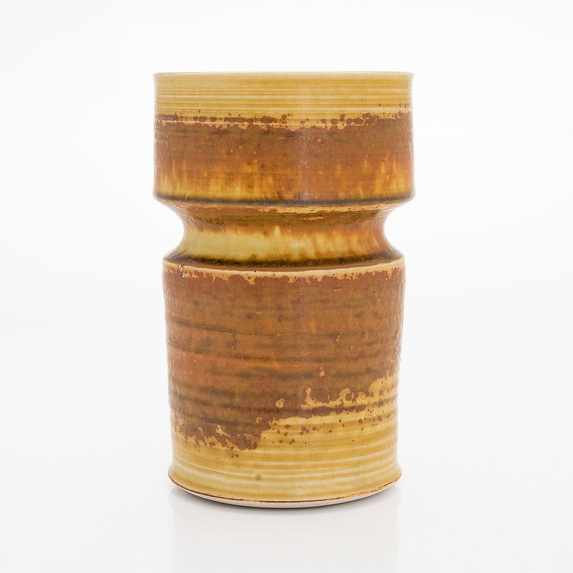 Richard Lindh, maljakko, keramiikkaa, signeerattu RL ARABIA.