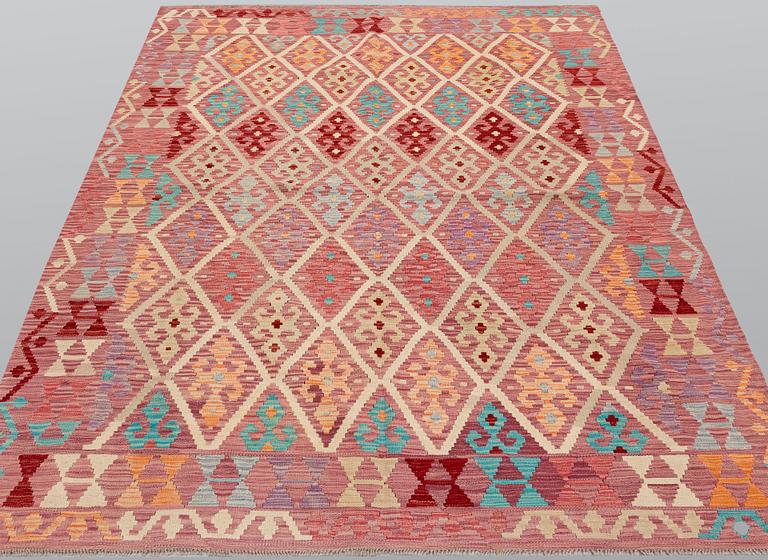 A Kelim carpet, c. 240 x 175 cm.