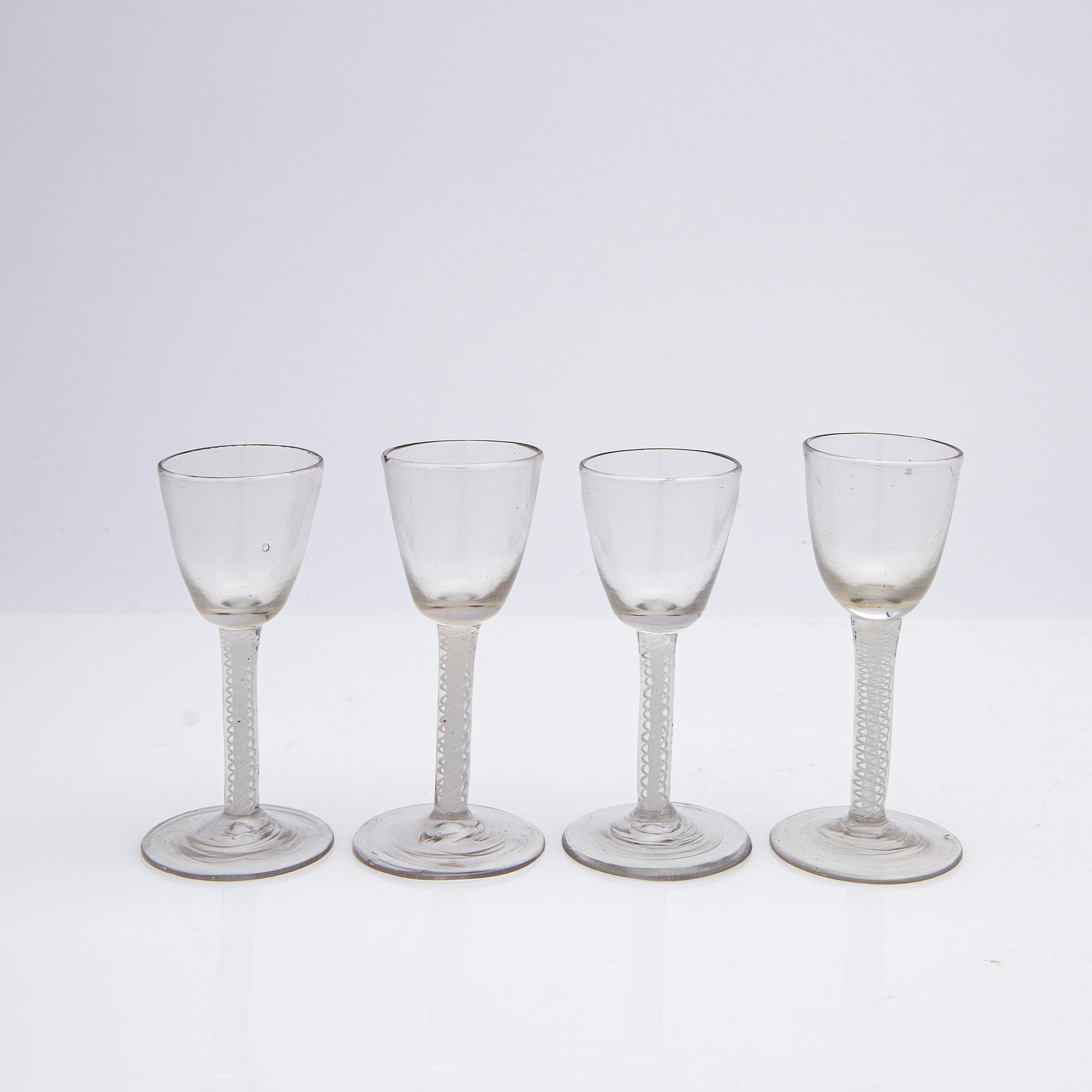 A set of glass, 13 pieces, 18th century.