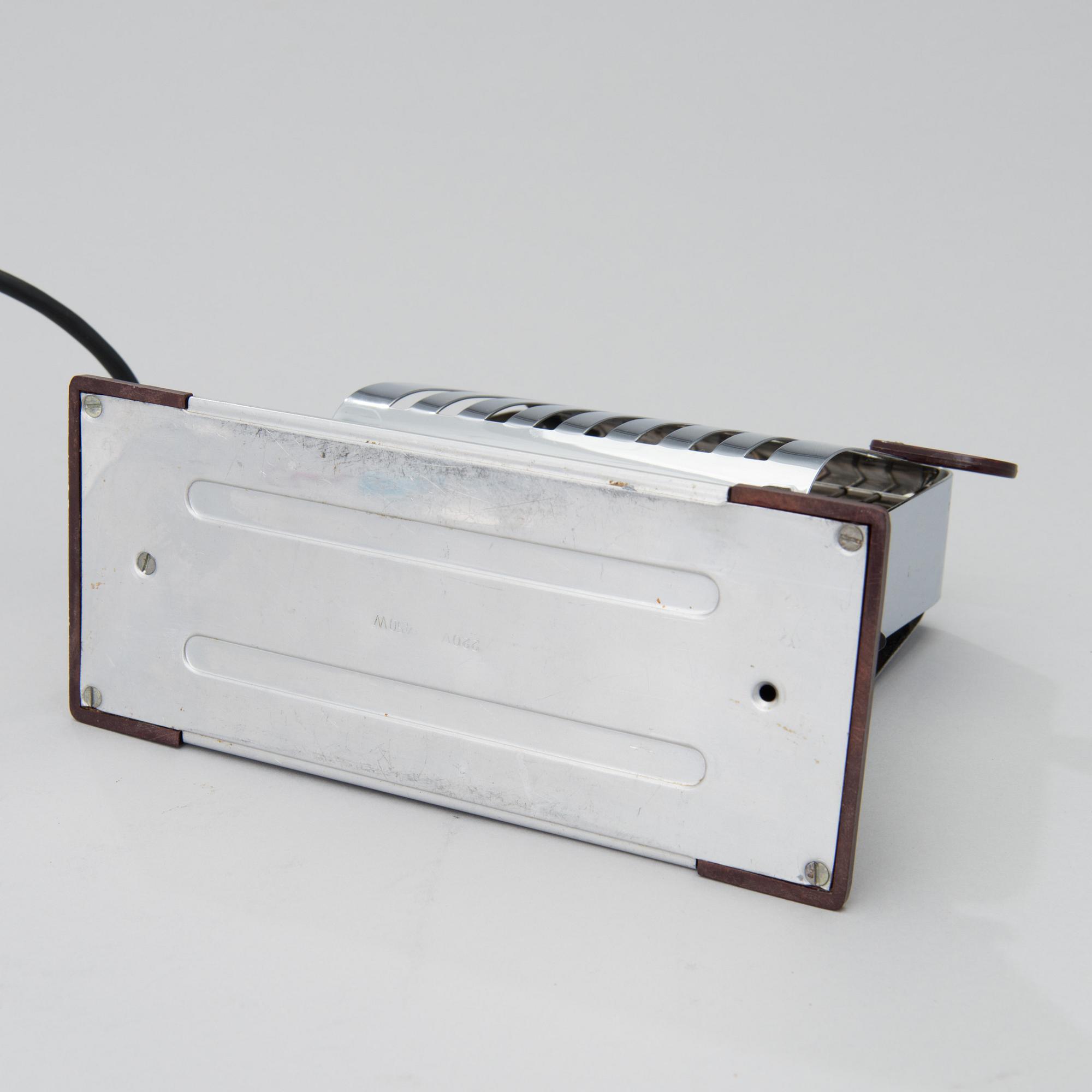 A 1950'S GERMAN ELTROLÜD TOASTER by E. Schmidt & Co.