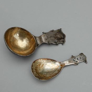 PARTI SAMESILVER, 12 delar, olika mästare och städer. Merparten 1930/40-tal. Total vikt ca 485 gram.