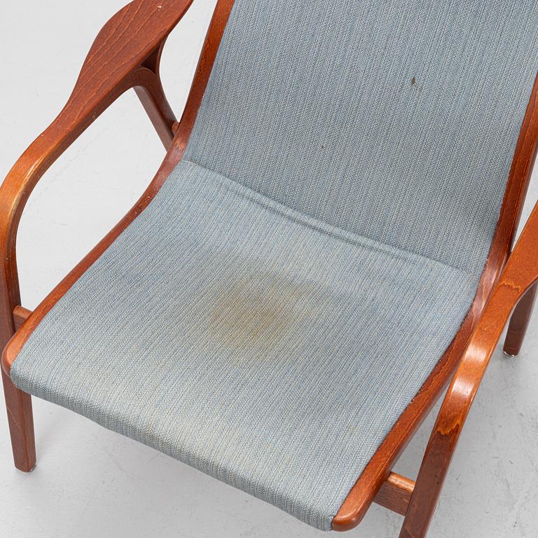 Yngve Ekström, fåtöljer, ett par, med fotpallar, "Lamino", Swedese.