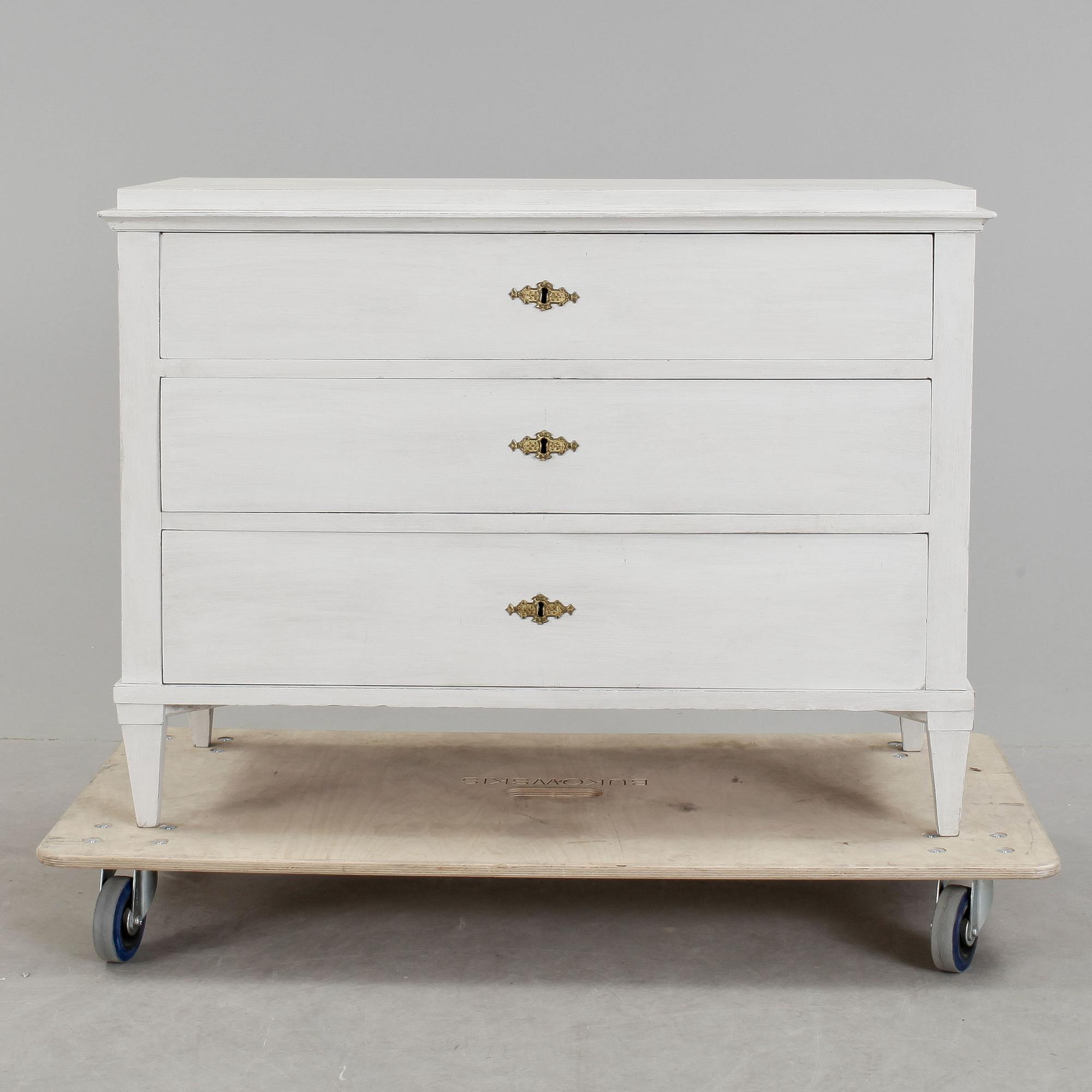 BYRÅ, sengustaviansk, 1800-talets början.