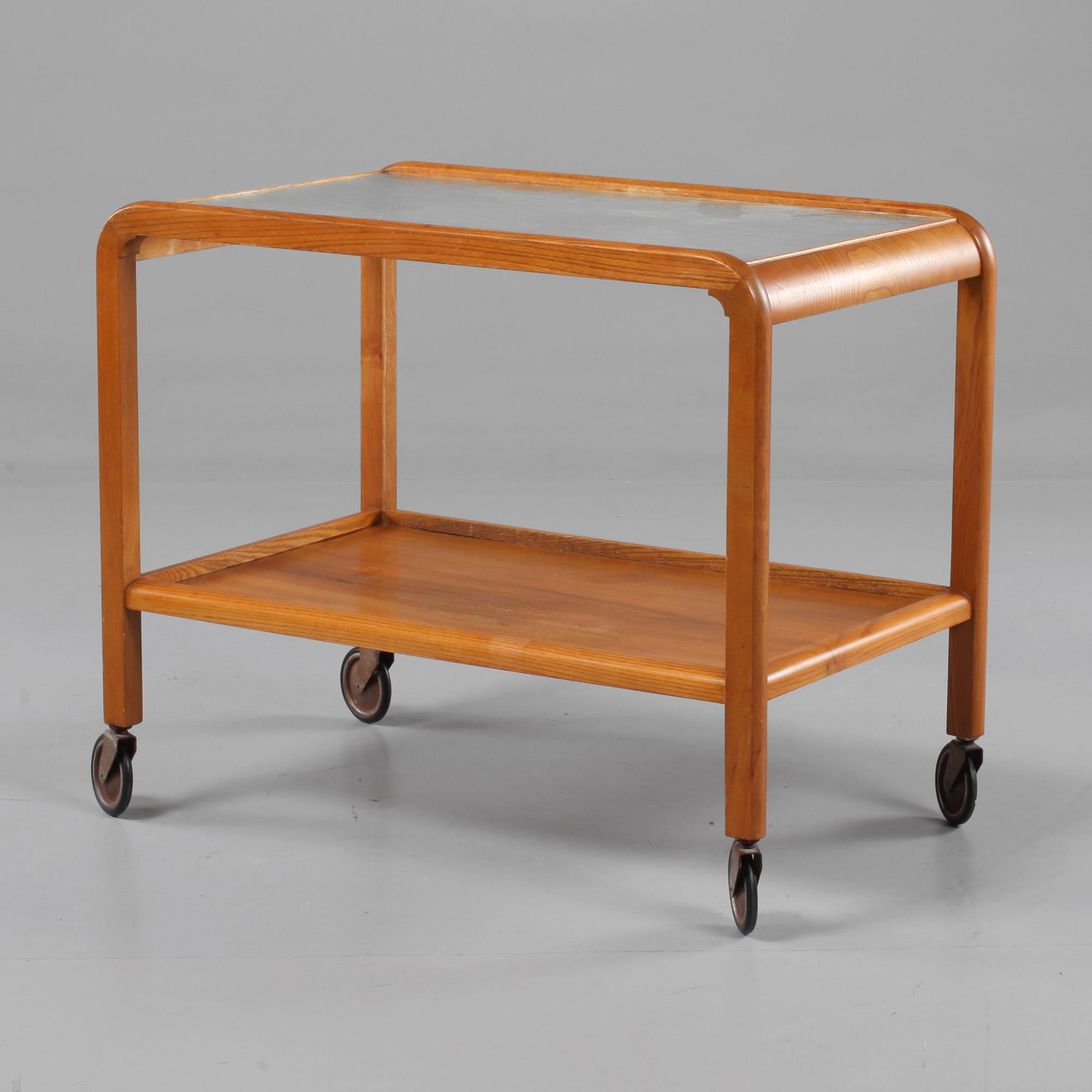 SERVERINGVAGN, 1900-talets andra kvartal.