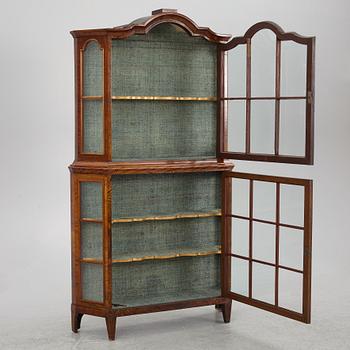 Vitrinskåp, 1800-tal.