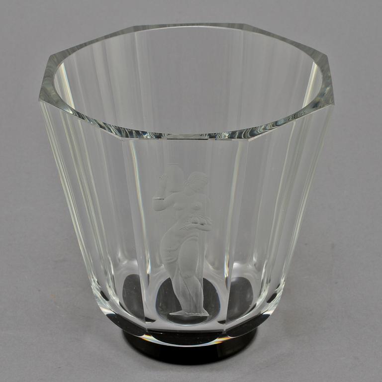 VAS, glas, Vicke Lindstrand, Orrefors, 1900-tal.