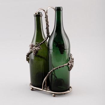 FLASKSTÄLL, glas och försilvrad metall, 1900-talets början.