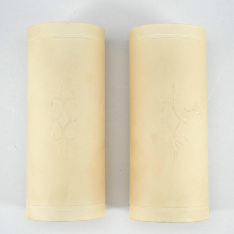 VÄGGLAMPOR, ett par, glas, 1920/30-tal.