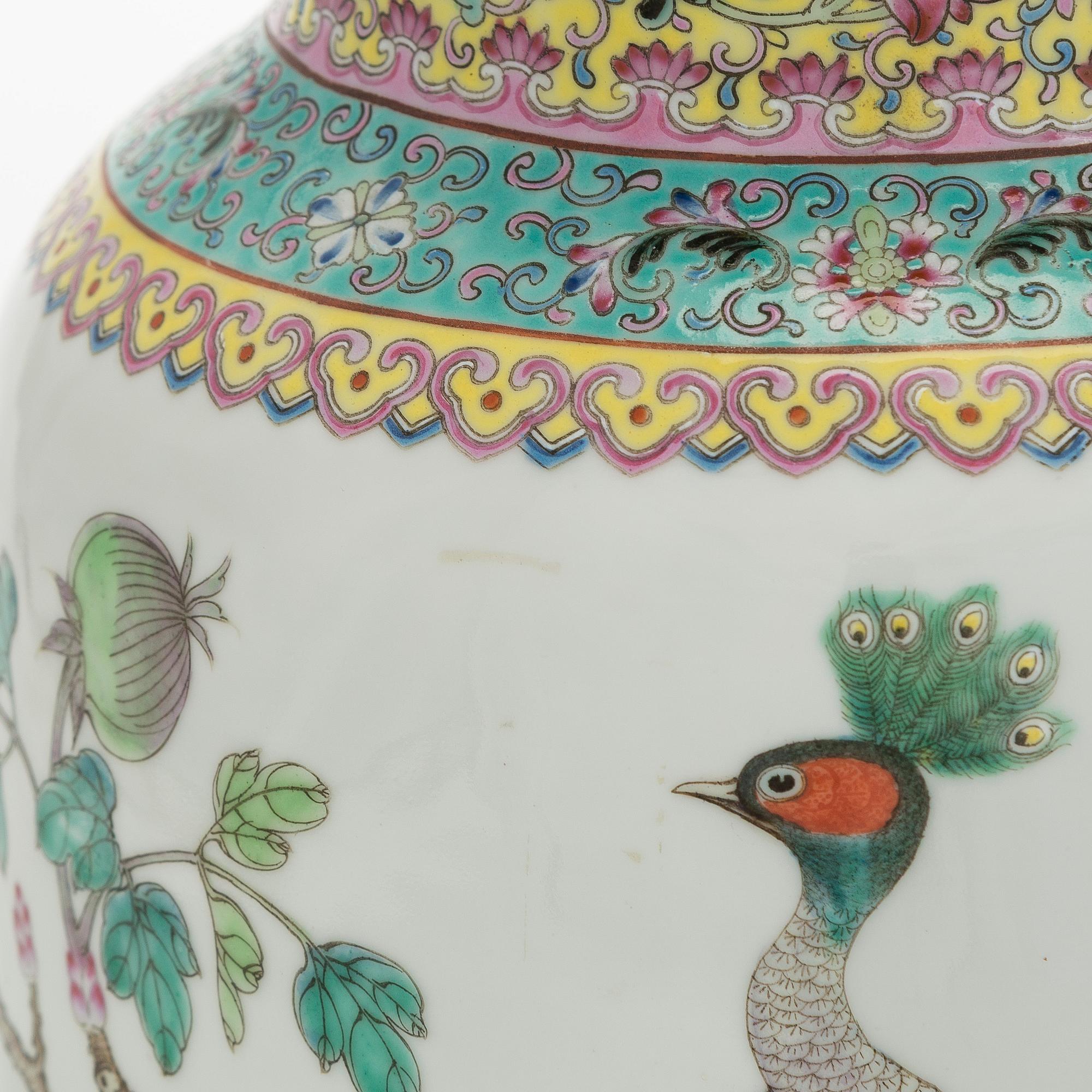 Vase and bowls 2 pcs, China.