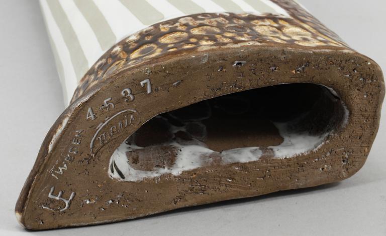 FIGURIN, stengods, Mari Simmulson, Upsala-Ekeby, signerad.