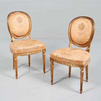 STOLAR, ett par, gustaviansk stil, 1900-talets första hälft.