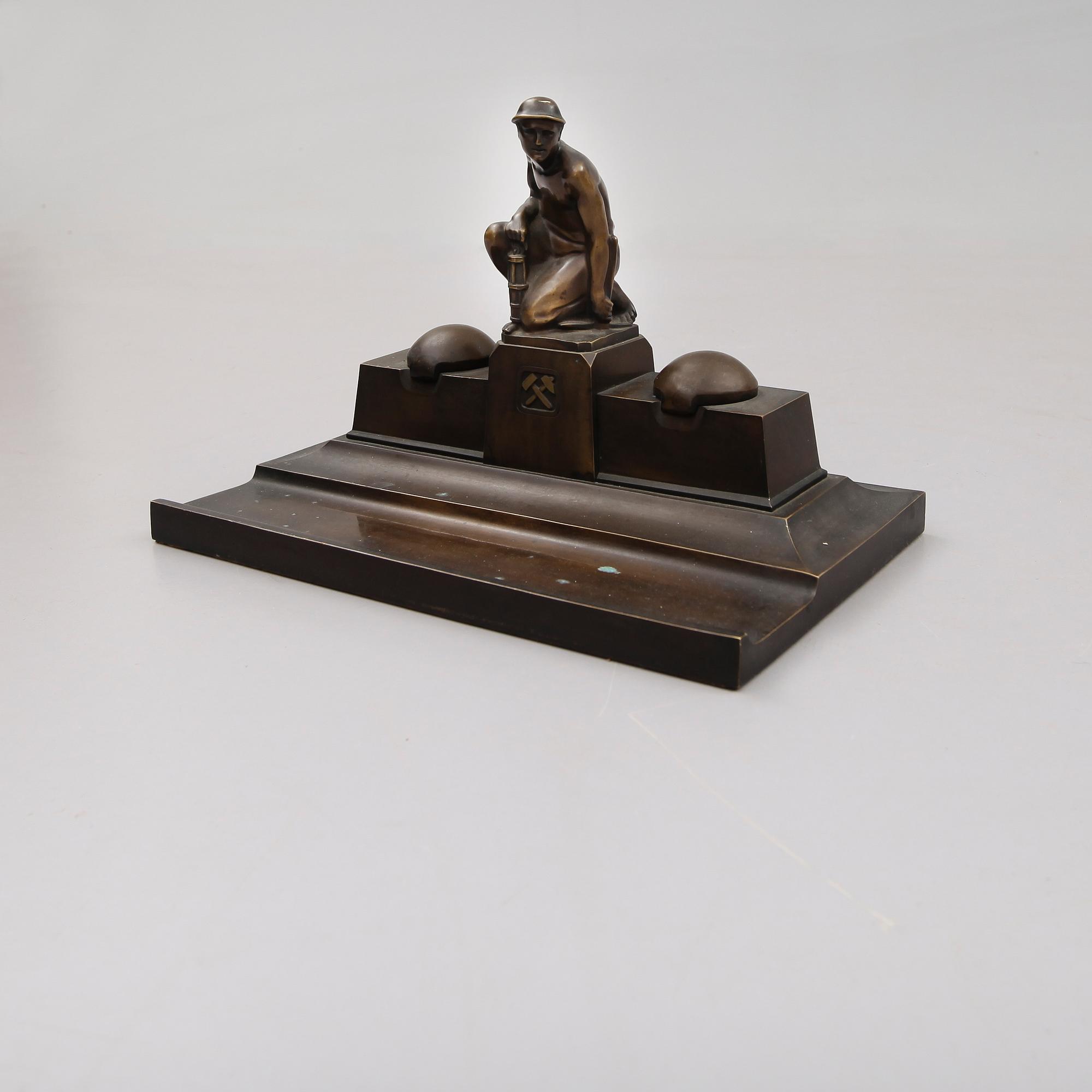 SKRIVSTÄLL, brons, signerad R, 1930-tal.