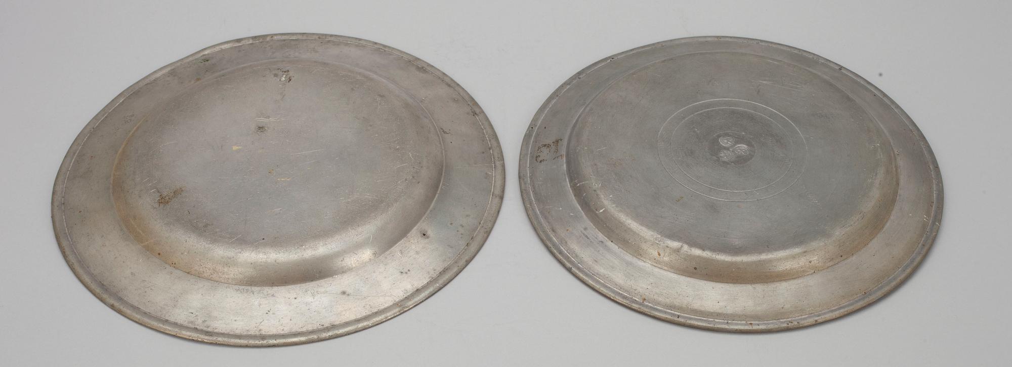 FAT, 2 st, tenn, märkta 1783 och 1788.