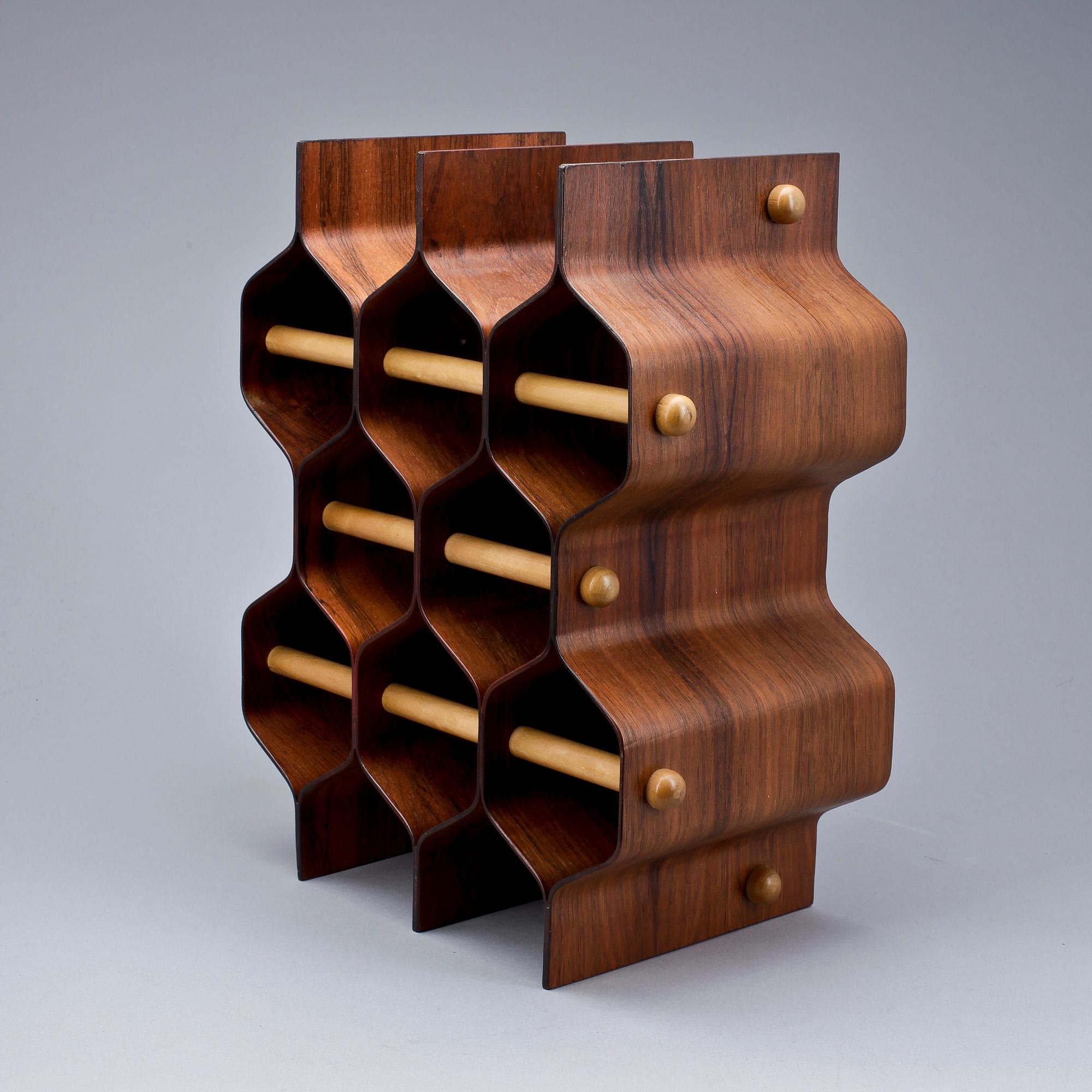 VINSTÄLL. Design Torsten Johansson för AB Formträ, Sverige, 1955-56.