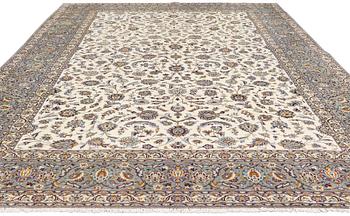 A Kashan carpet, approx. 403 x 300 cm.