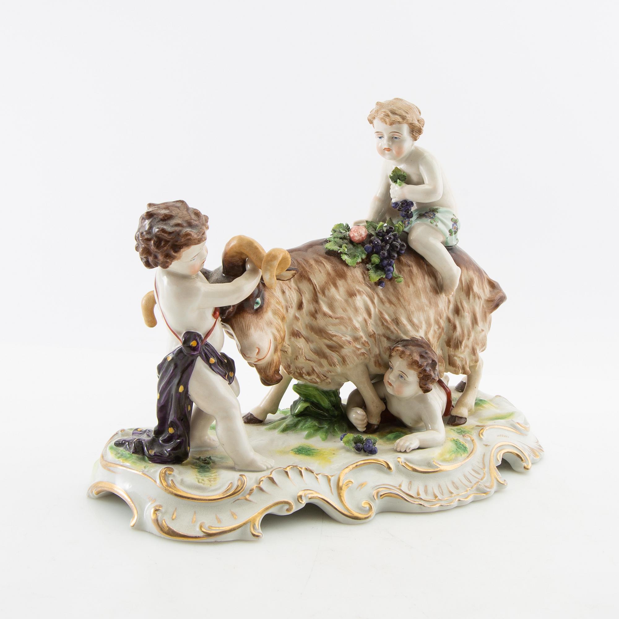 Figurin Rudolstadt Tyskland 1900-talets första hälft porslin.