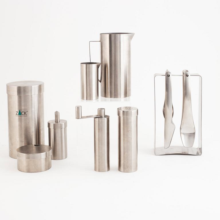 A set of eight stainless steel kitchen objects, 6 marked ZACK.