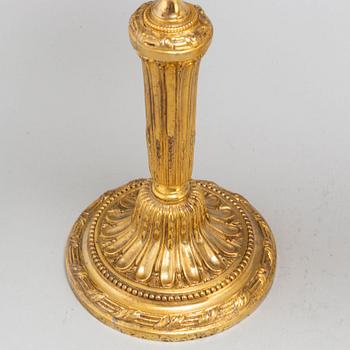 KANDELABRAR, för tre ljus, ett par, Frankrike, 1700-talet slut, Louis XVI.