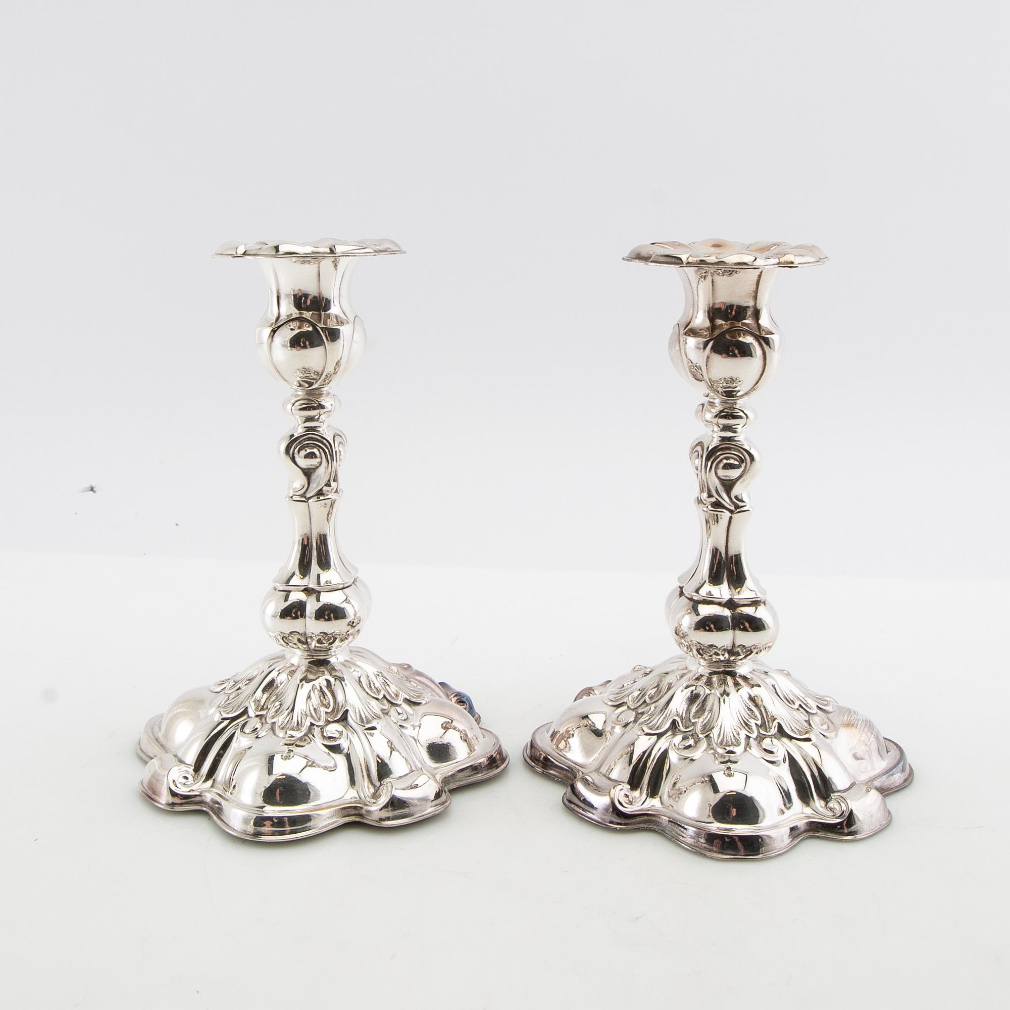 Ljusstakar 2+1 st Rokoko-stil 1900-tal nysilver.