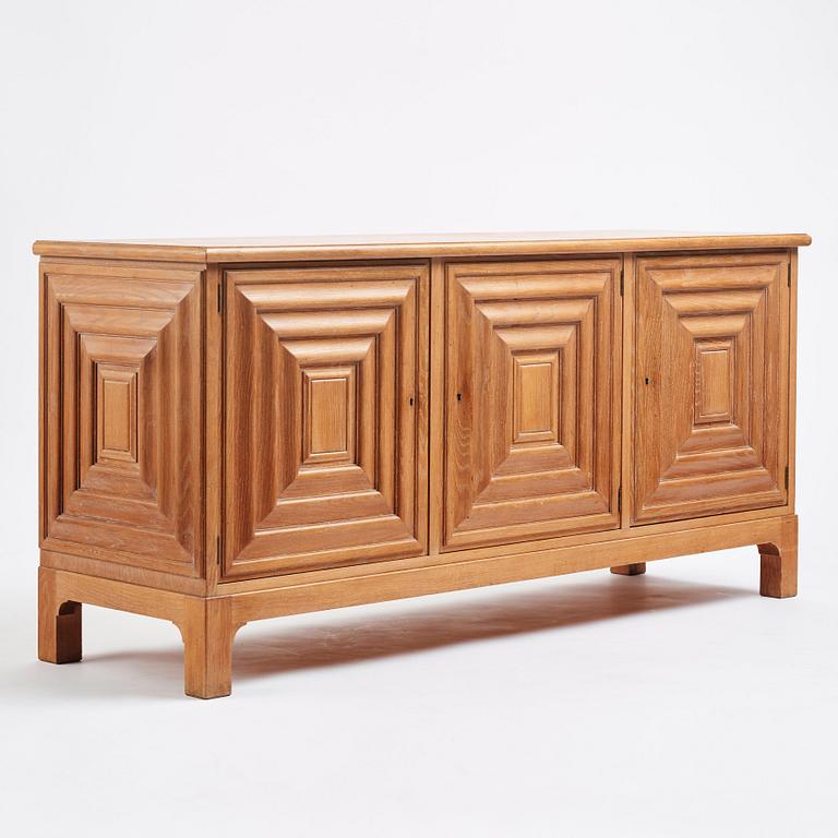 Oscar Nilsson, attributed to, a Swedish Modern oak sideboard, Sweden 1940s.