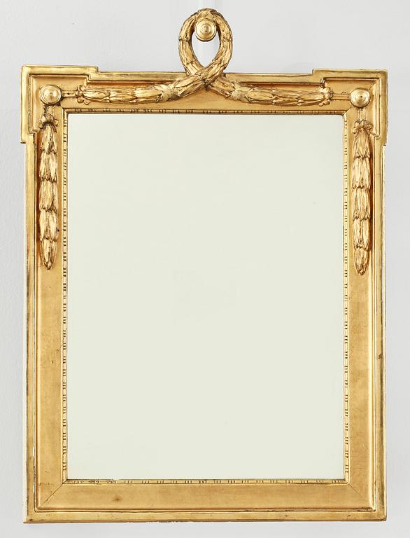 SPEGLAR, ett par, gustaviansk stil, omkr sekelskiftet 1900.