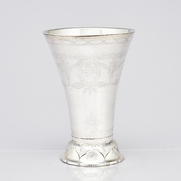 A Swedish 18th century parcel-gilt silver beaker, mark of lars Löfvgren, Hudiksvall (1797-1853).