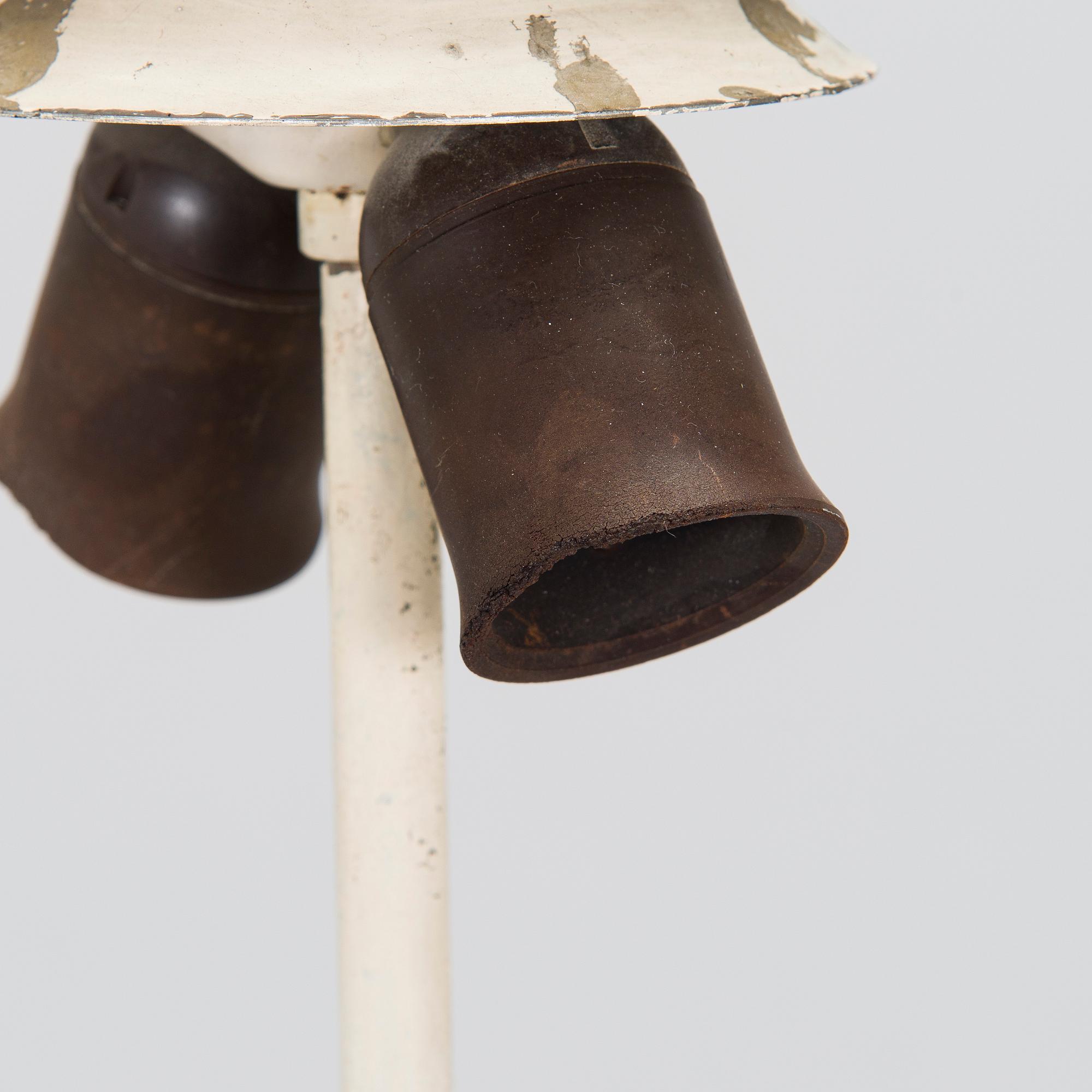 Paavo Tynell, golvlampa, modell 9602 Taito 1900-talets mitt.