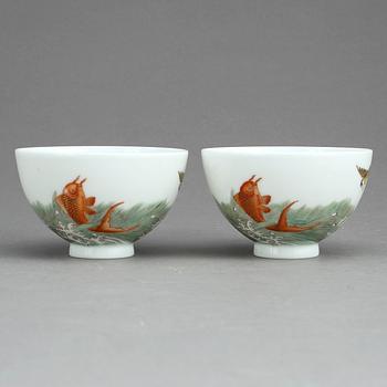 SKÅLAR, ett par. Porslin, Kina.