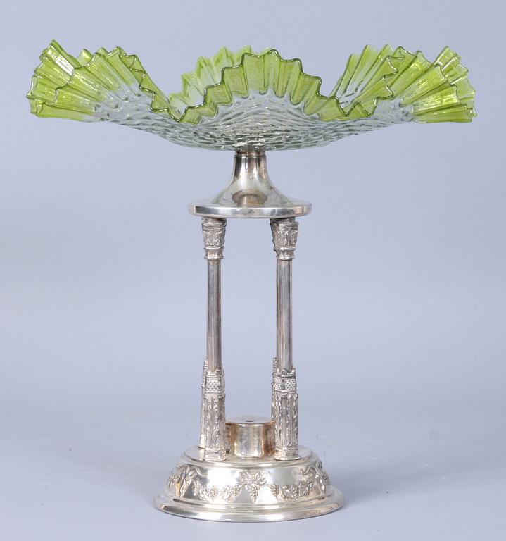 UPPSATSSKÅL, glas samt nyilver.