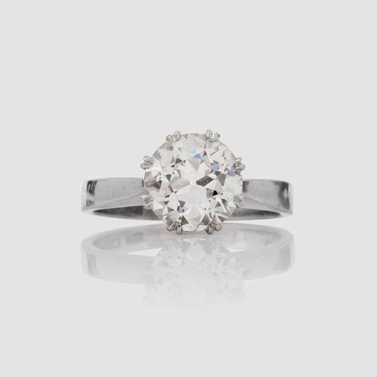 A 1.97 ct old-cut diamond ring. Quality circa I-J/VS.