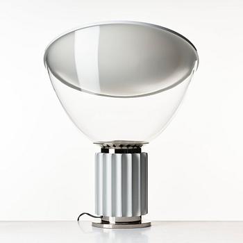 Achille Castiglioni, & Pier Giacomo Castiglioni, bordslampor 1 par, "Taccia", Flos, Italien efter 1962.