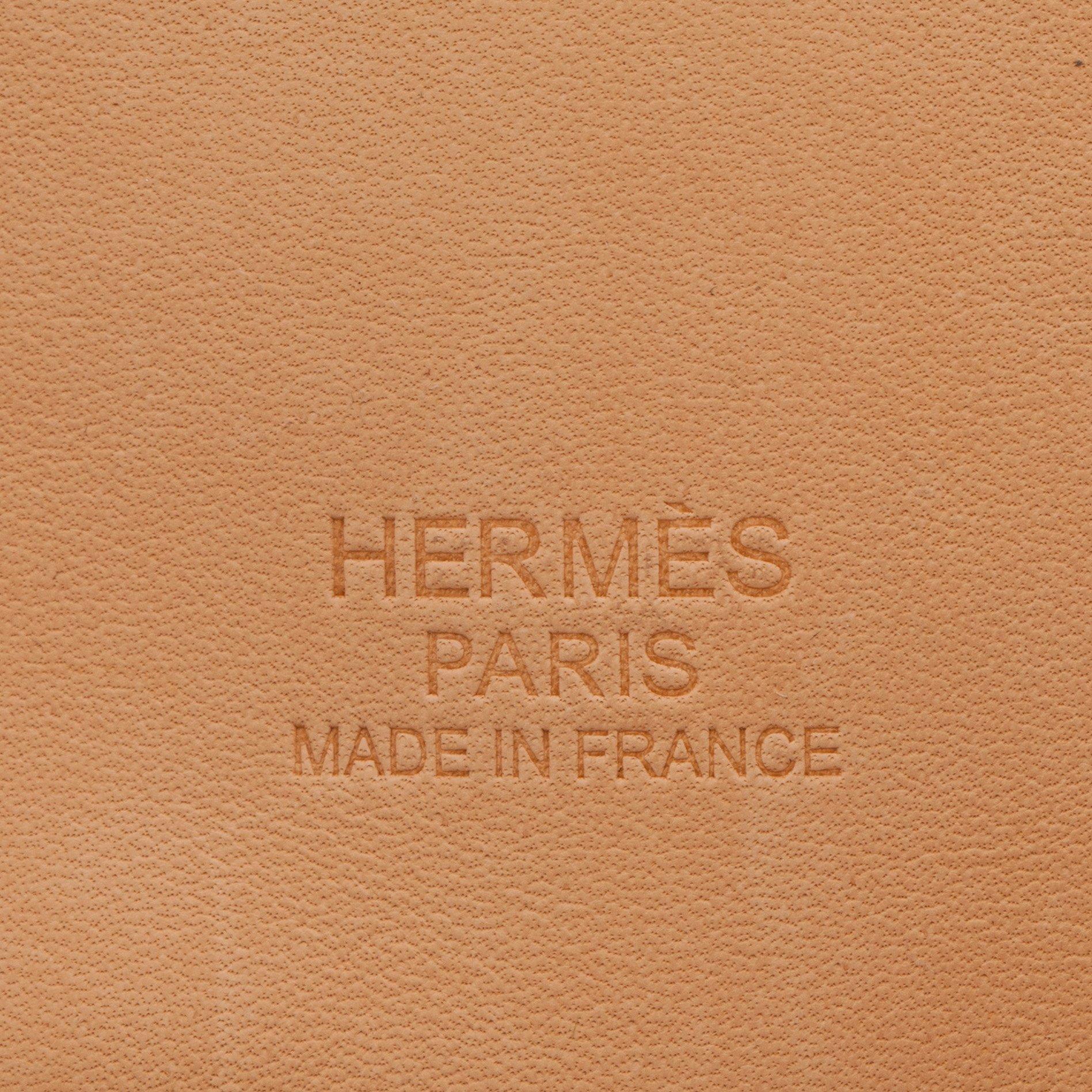 HERMÈS, a veau togo black shoulder bag, "Noisette".