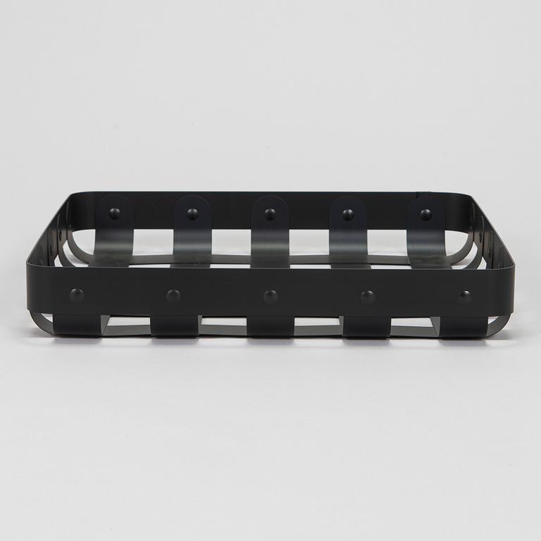 Eero Aarnio, kori, malli EA06 B "CrissCross", Alessi, 2013.