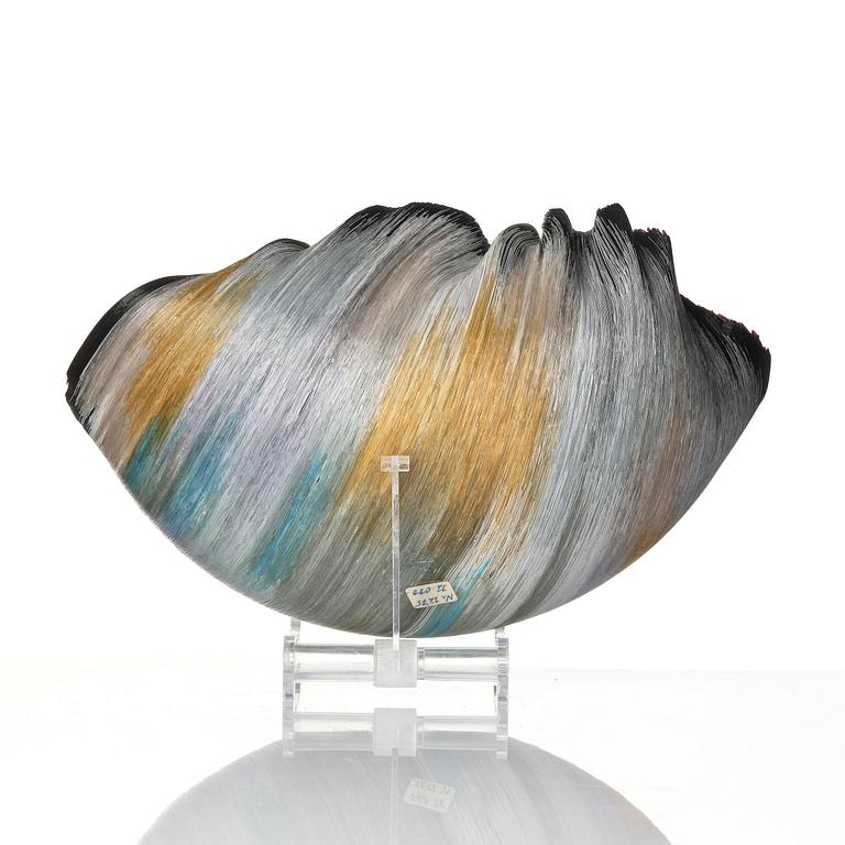 Mary Ann Toots Zynsky, a filet-de-verre glass bowl, Seattle, USA.