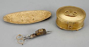 PARTI MÄSSING, 3 st, 1800-1900-tal.