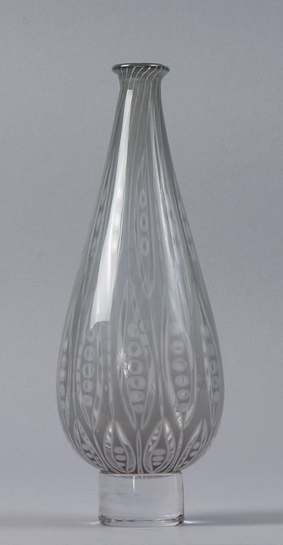 A Nils Landberg 'slipgraal' glass vase, Orrefors 1957.