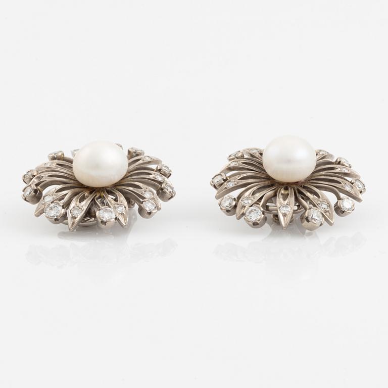 A A Tillander demi-parure suite.