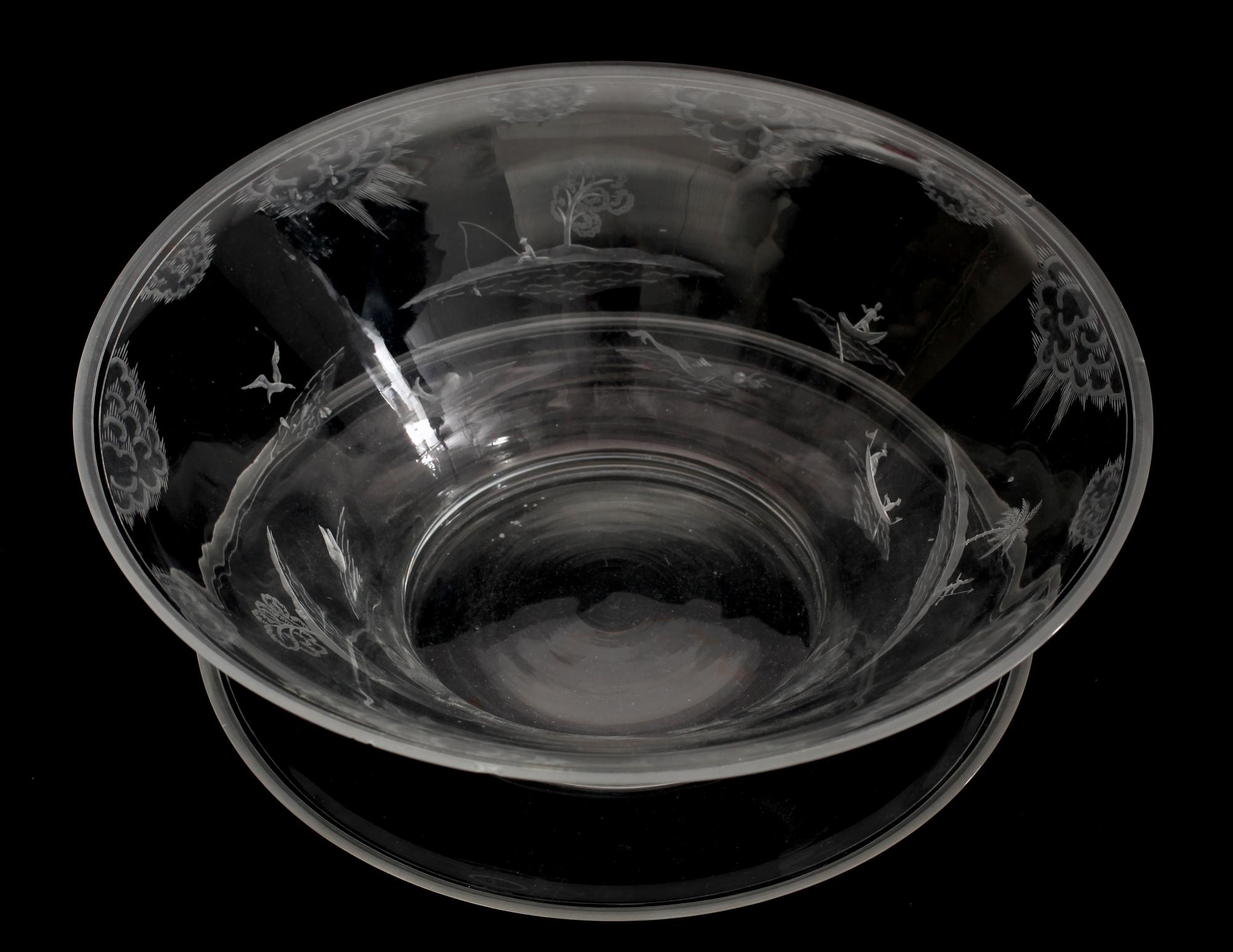 SKÅL PÅ FAT, glas, "Öar", Edward Hald, Orrefors, formgiven 1926.