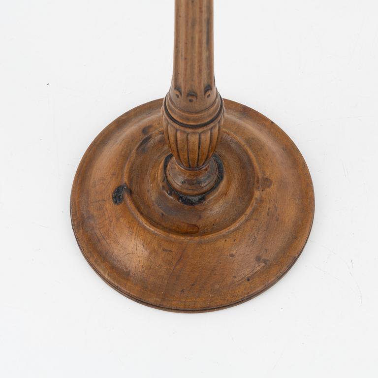 Ljusstake, George III, England, omkring år 1800.