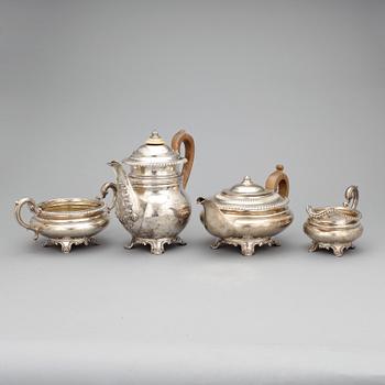 KAFFE- & TESERVIS, 3 delar, silver, London, 1908/09. Totalvikt: ca 1627 gram.