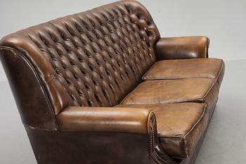 SOFFA, Chesterfieldmodell. England, 1900-talets andra hälft.