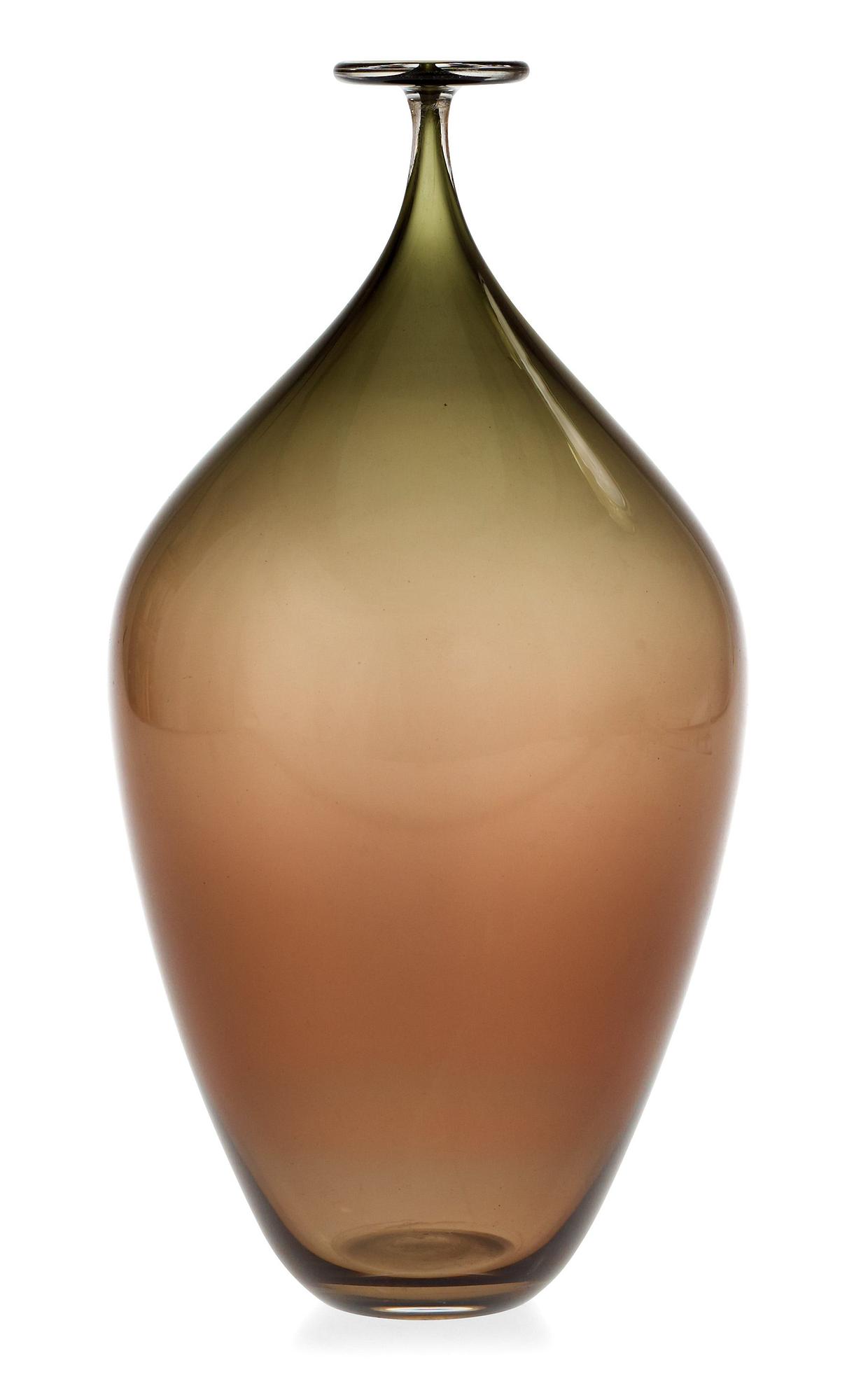 A Nils Landberg glass vase, Orrefors 1961.