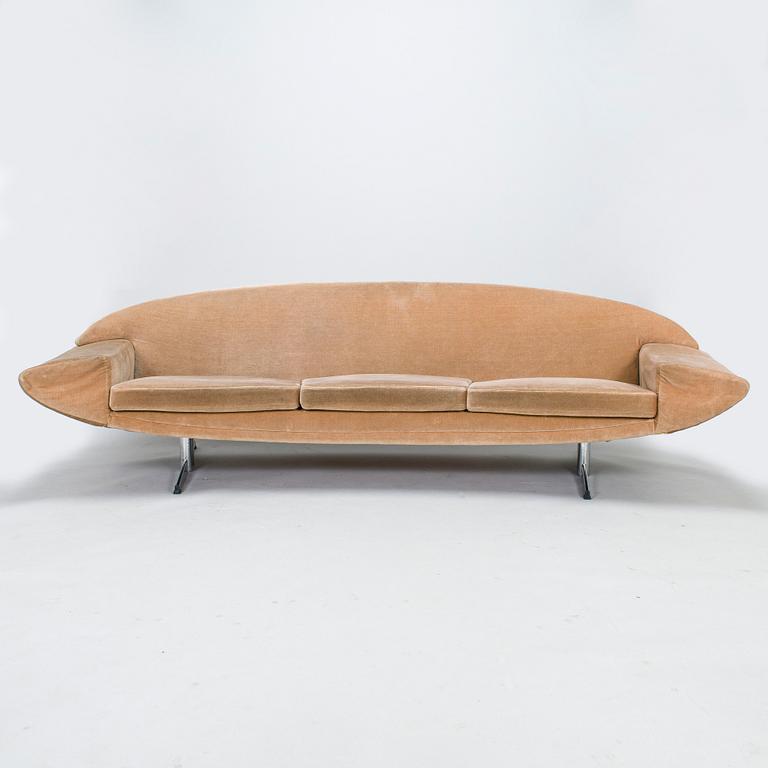 Johannes Andersen, an early 1970s 'Capri' sofa  Trensum. for.