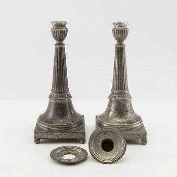 Nils Justelius ljusstakar ett par tenn Eksjö 1812.